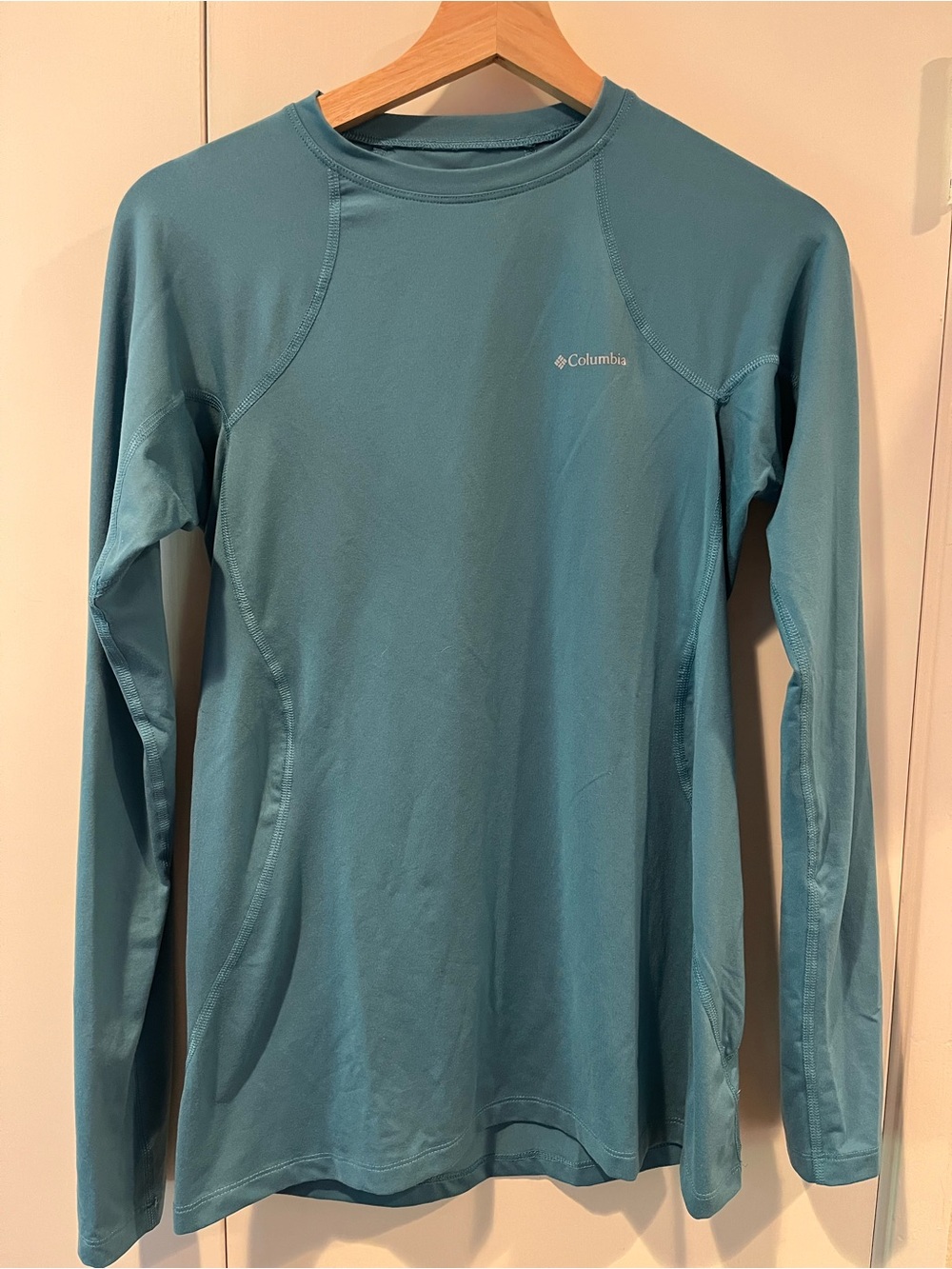 Columbia Women’s Long-Sleeve Shirt in Teal Blue